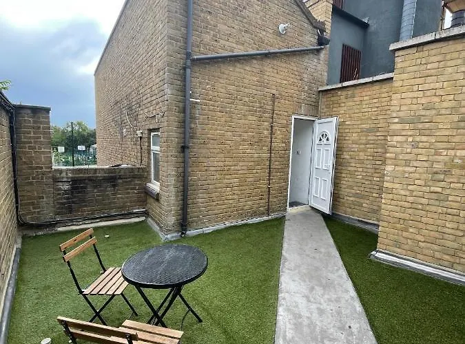 4Bed Loft Style Apartment With Privateterrace